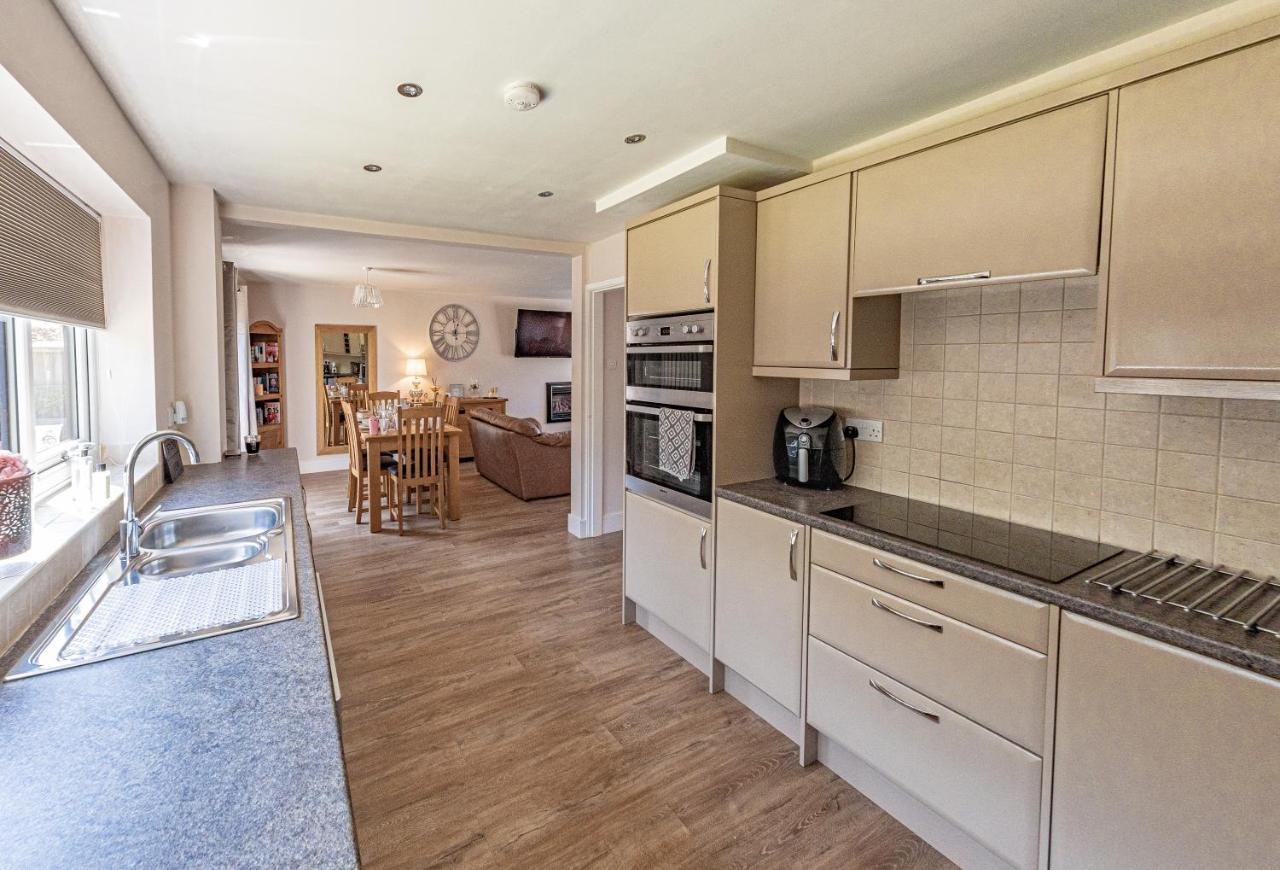 Styche View, Beautiful 4 Bedroom Home Available Маркет-Дрейтон Экстерьер фото